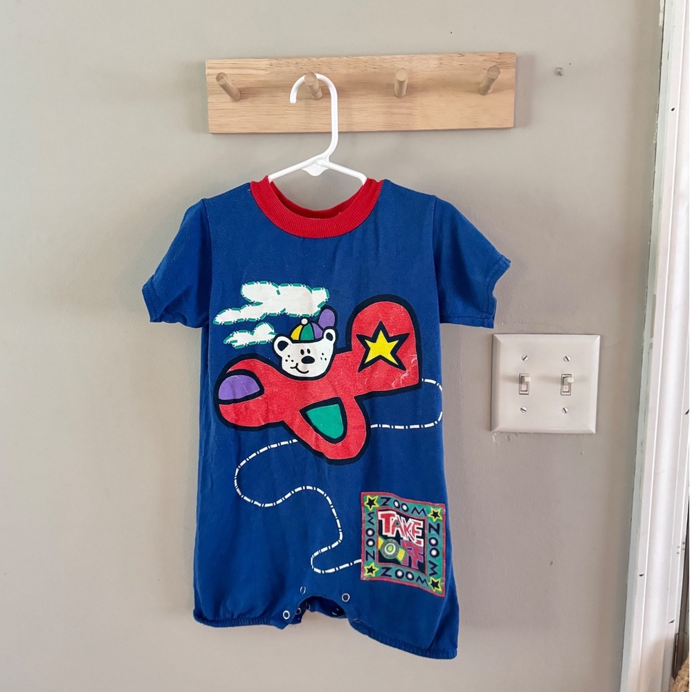3T. Colorblock romper